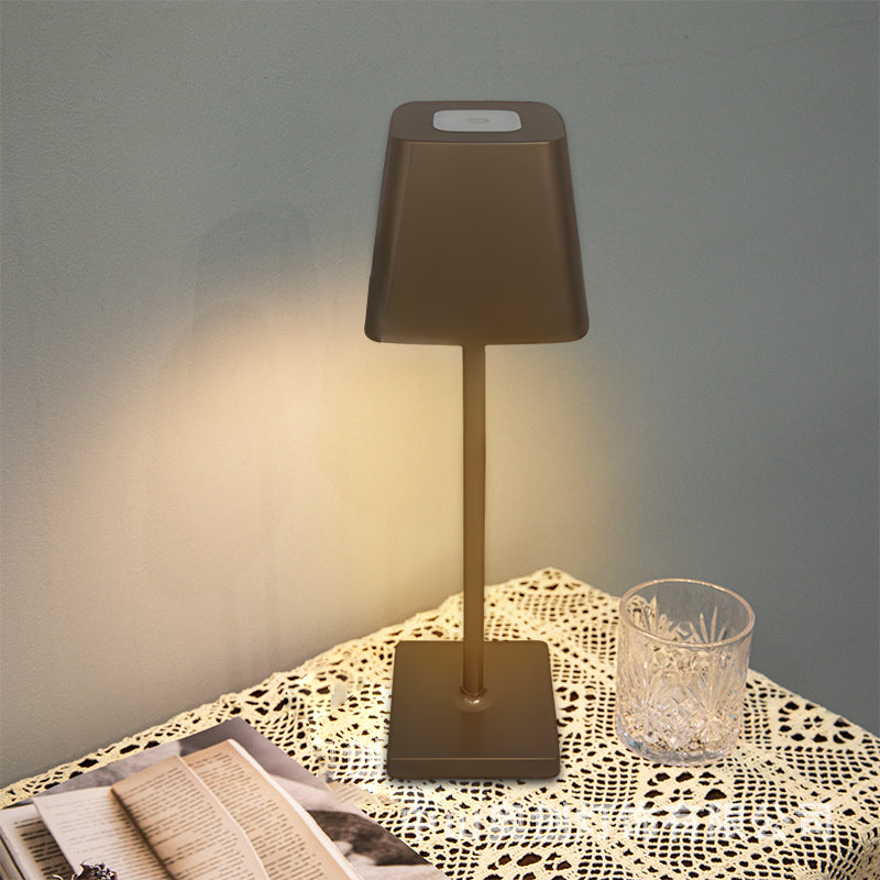 Draagbare Type C LED Lamp met Minimalistisch Design