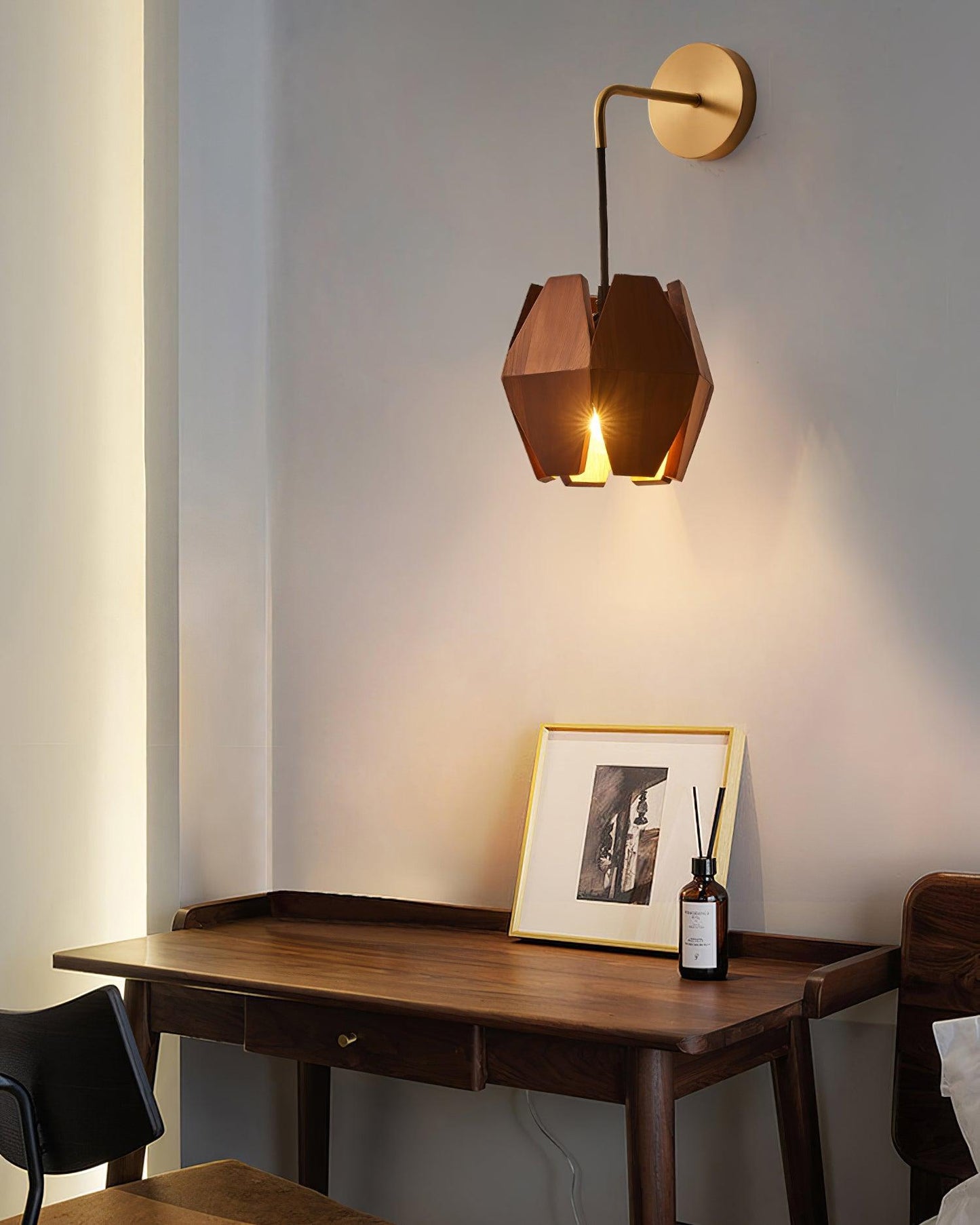 Wood Astris Wandlamp - Luxe Houten en Gouden Metaal Design