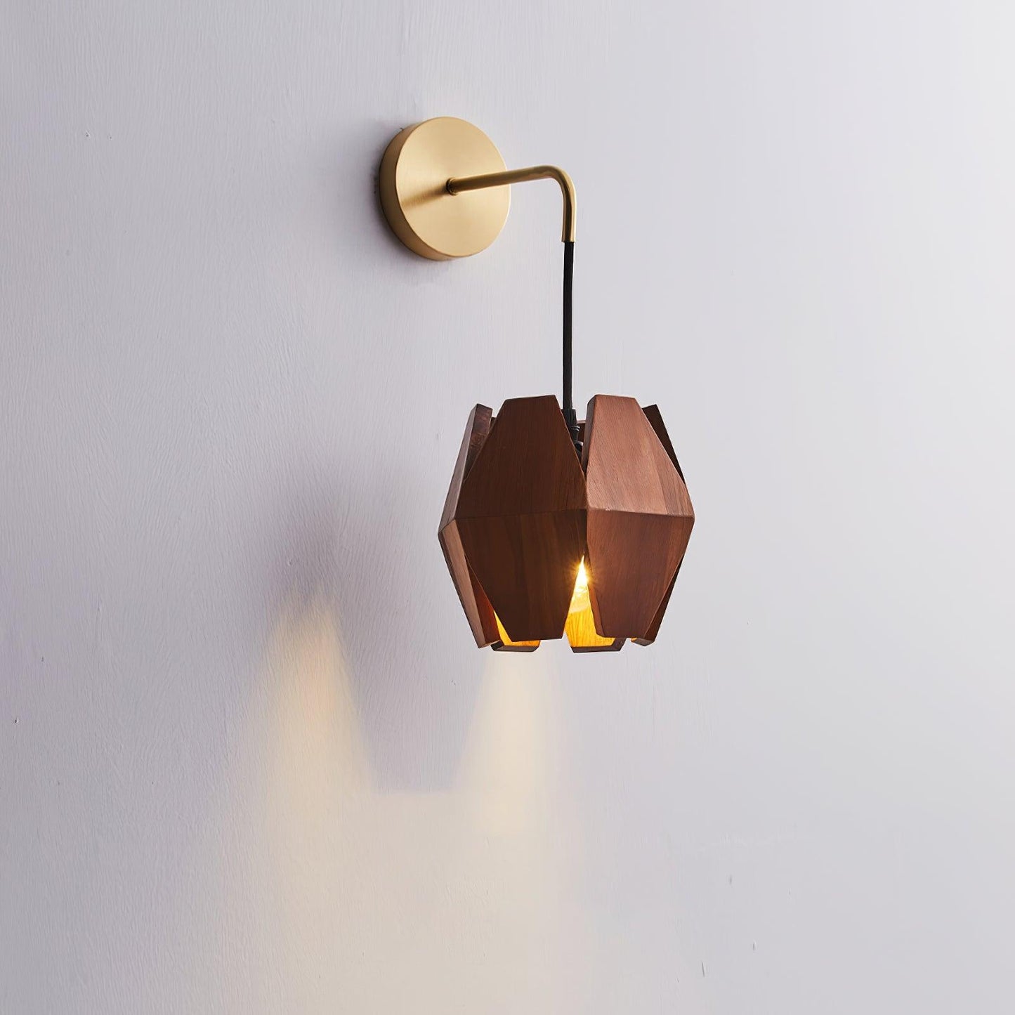 Wood Astris Wandlamp - Luxe Houten en Gouden Metaal Design