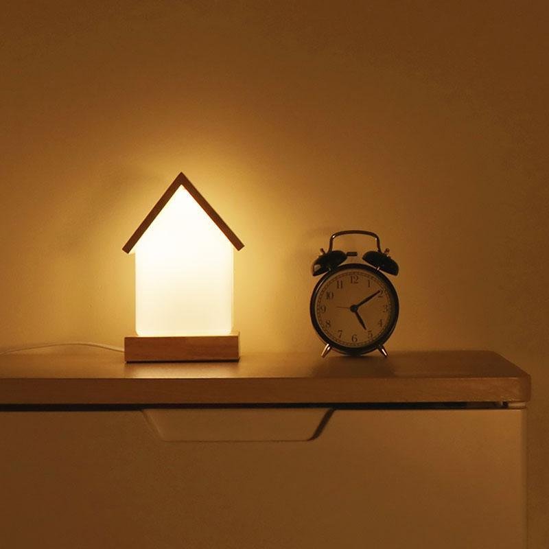 Schattige LED Kinderlamp - Houten Huisvorm Nachtlampje voor Baby’s