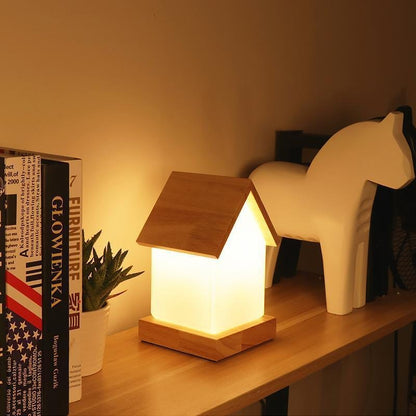 Schattige LED Kinderlamp - Houten Huisvorm Nachtlampje voor Baby’s